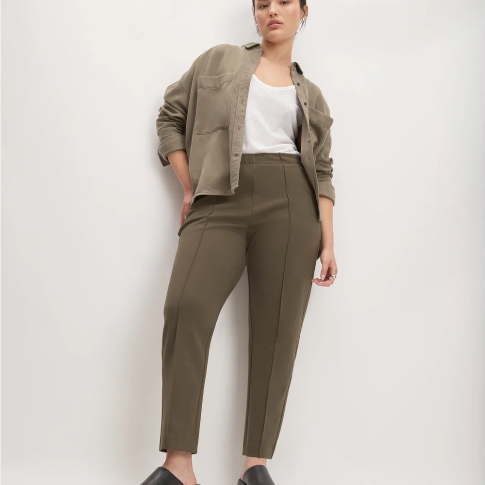 Everlane Dream Pant, olive green, size M